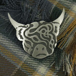 New Made in Scotland Pewter Highland Cow Scarf Pin Brooch